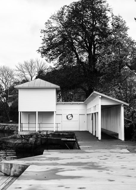 Drøbak - Badehus i Badeparken – fotografi av Marit Junge bilde uten ramme
